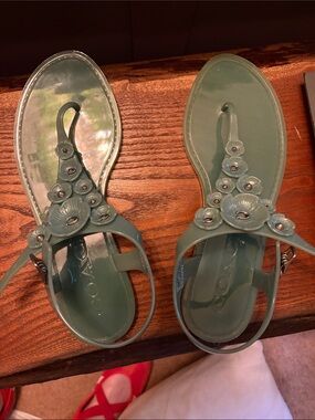 Coach Tea Rose jelly sandals